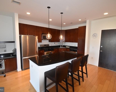 444 Broad Street - Photo Thumbnail 14