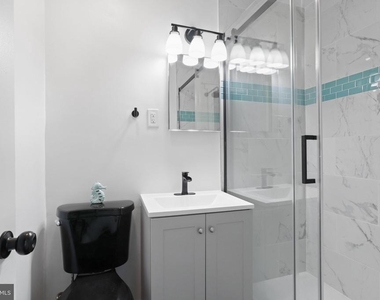 3320 S 28th Street - Photo Thumbnail 16
