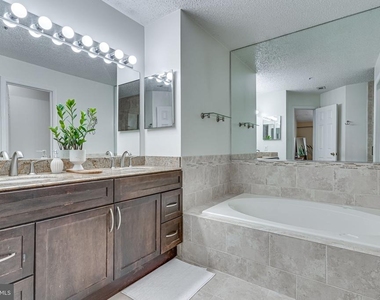273 S Pickett Street - Photo Thumbnail 15