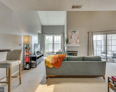 273 S Pickett Street - Photo Thumbnail 1
