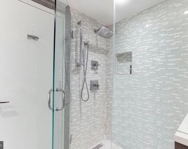 1530 Key Boulevard - Photo Thumbnail 11