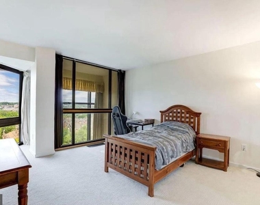 1530 Key Boulevard - Photo Thumbnail 15