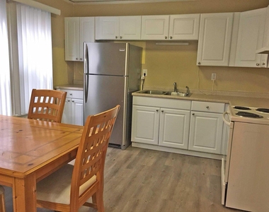 815 Church Street - Photo Thumbnail 5