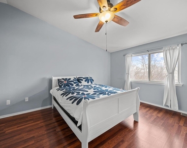 1696 Reserve Court - Photo Thumbnail 17