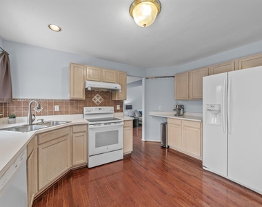 1696 Reserve Court - Photo Thumbnail 5