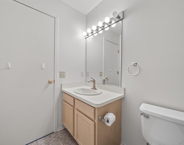 1696 Reserve Court - Photo Thumbnail 29