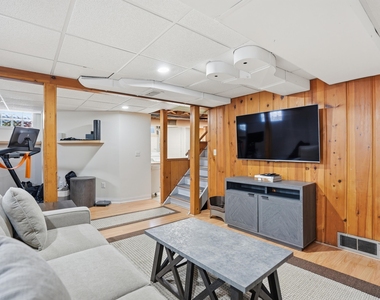 1102 Arborview Boulevard - Photo Thumbnail 39