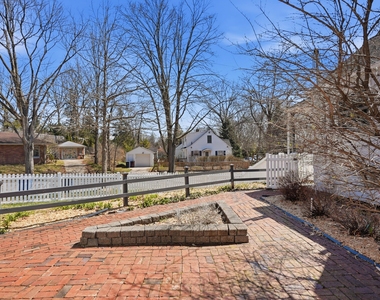 1102 Arborview Boulevard - Photo Thumbnail 46