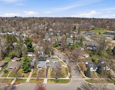 1102 Arborview Boulevard - Photo Thumbnail 14