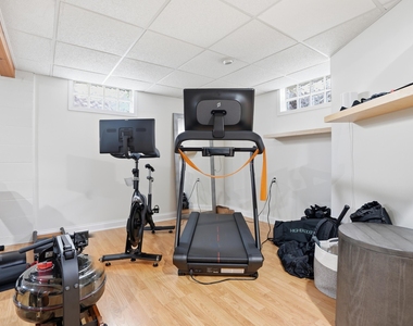 1102 Arborview Boulevard - Photo Thumbnail 37