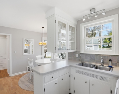 1102 Arborview Boulevard - Photo Thumbnail 29