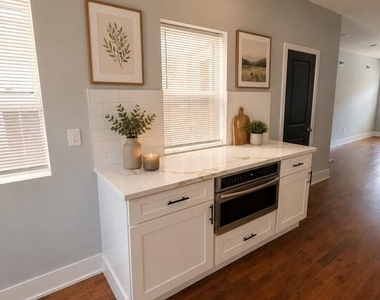 2432 E Clearfield Street - Photo Thumbnail 5