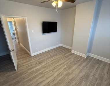 2040 N Darien Street - Photo Thumbnail 35