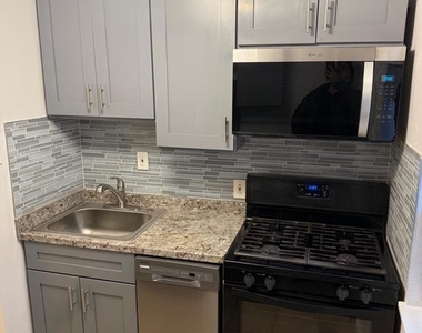 2040 N Darien Street - Photo Thumbnail 12