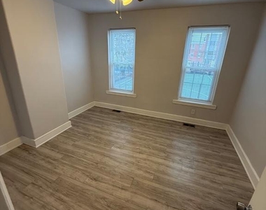 2040 N Darien Street - Photo Thumbnail 41
