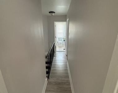 2040 N Darien Street - Photo Thumbnail 31