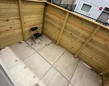 2040 N Darien Street - Photo Thumbnail 47