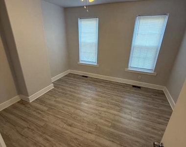 2040 N Darien Street - Photo Thumbnail 38