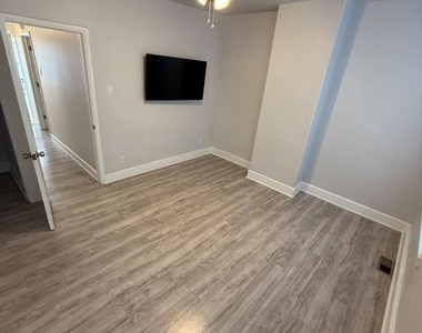 2040 N Darien Street - Photo Thumbnail 33