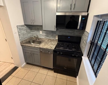 2040 N Darien Street - Photo Thumbnail 13
