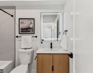 739 N Capitol Street - Photo Thumbnail 28