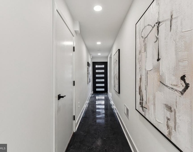 739 N Capitol Street - Photo Thumbnail 27