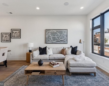 739 N Capitol Street - Photo Thumbnail 21