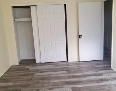 2812 Saxton Road - Photo Thumbnail 1