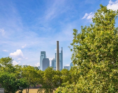 2339 N College Avenue - Photo Thumbnail 4