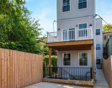 2339 N College Avenue - Photo Thumbnail 8
