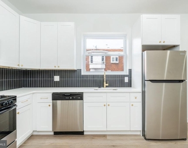 5758 Spruce Street - Photo Thumbnail 6