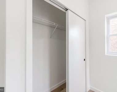 5758 Spruce Street - Photo Thumbnail 16
