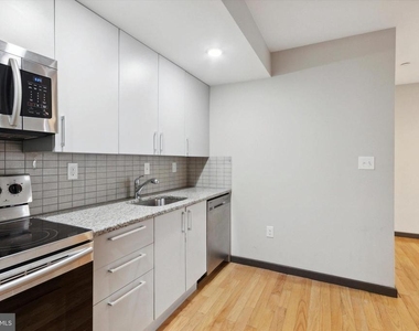 1819-21 Ginnodo Street - Photo Thumbnail 8