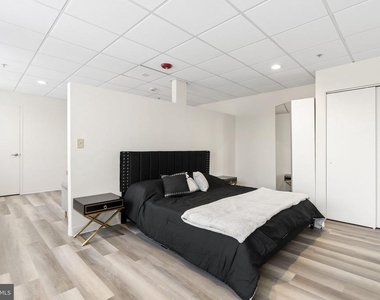 7040 Oxford Avenue - Photo Thumbnail 25