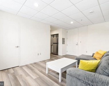 7040 Oxford Avenue - Photo Thumbnail 26