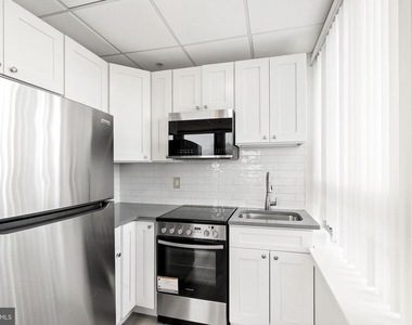 7040 Oxford Avenue - Photo Thumbnail 35