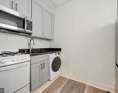 135 S 10th Street - Photo Thumbnail 8