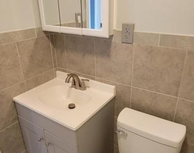 7828 Hasbrook Avenue - Photo Thumbnail 7