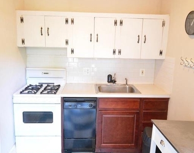 235 W Rittenhouse Street - Photo Thumbnail 5