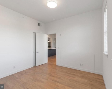 507 S 8th Street - Photo Thumbnail 6