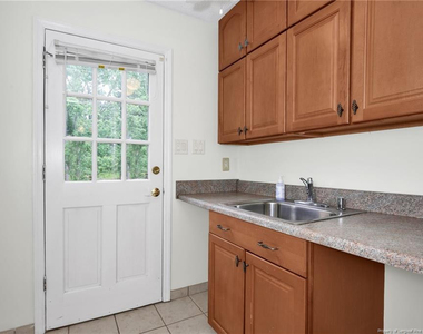 853 Foxcroft Drive - Photo Thumbnail 21