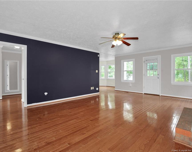 853 Foxcroft Drive - Photo Thumbnail 8