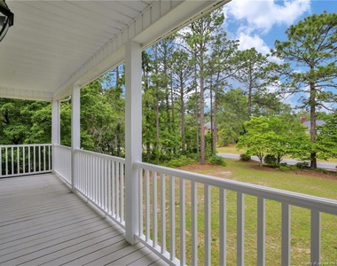 853 Foxcroft Drive - Photo Thumbnail 4