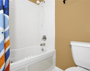 853 Foxcroft Drive - Photo Thumbnail 19