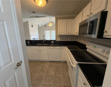 3330 Harbour Pointe Place - Photo Thumbnail 5