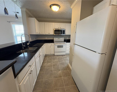 3330 Harbour Pointe Place - Photo Thumbnail 18