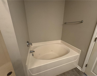 3330 Harbour Pointe Place - Photo Thumbnail 17