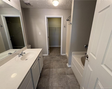 3330 Harbour Pointe Place - Photo Thumbnail 15