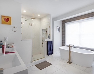 1259 S 19th Street - Photo Thumbnail 20