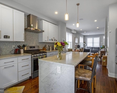 1259 S 19th Street - Photo Thumbnail 7